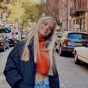 Meet your Posher, Emma